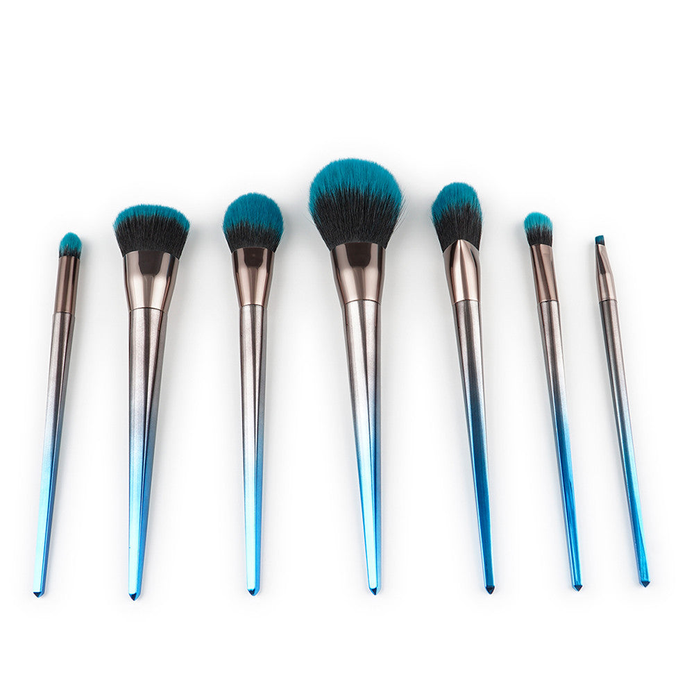 7 diamond makeup brushes blue black gradient Set with design precision